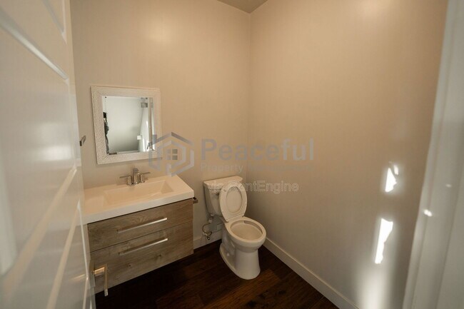 Building Photo - 1867 S Prairie Pond Rd