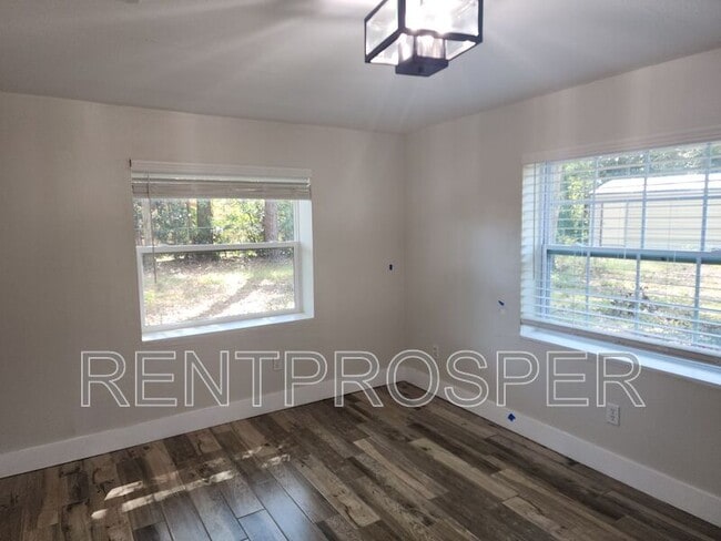 Building Photo - 1130 W Lake Brantley Rd