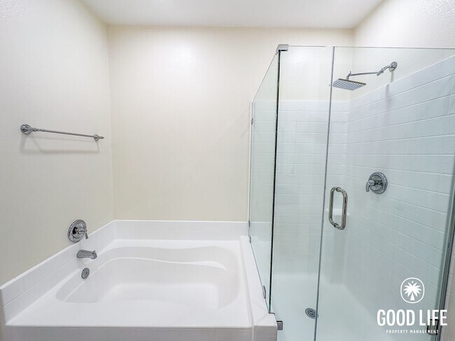 Building Photo - OC: Spacious 2BD/2.5BA Condo in Irvine with Resort-Style Amenities, Private Balcony & In-Unit Lau...