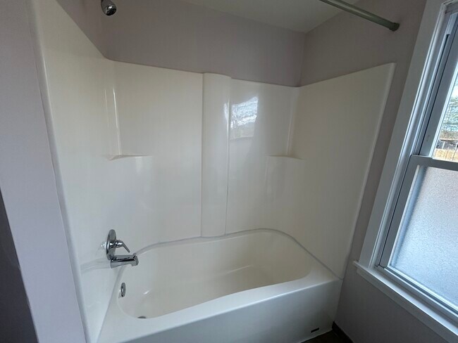 Building Photo - 3573 Moultree Pl