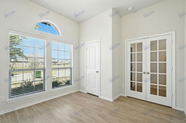 Building Photo - 1707 Wooley Way