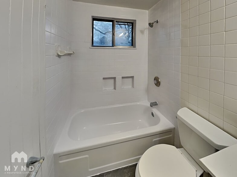 Building Photo - 2933 Renfro Rd