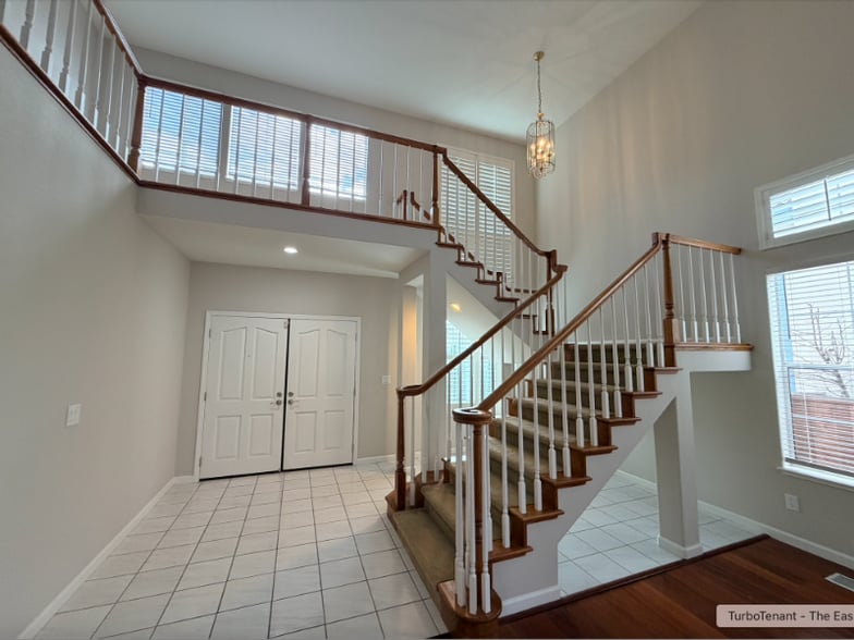 Building Photo - 317 Winged Terrace