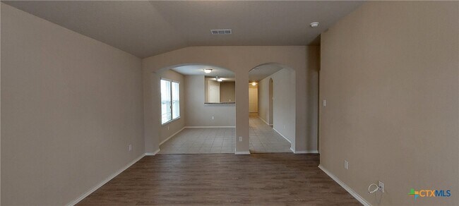 Building Photo - 1556 Birmingham Dr
