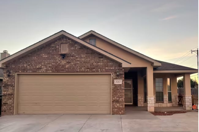 Building Photo - 3217 Ranchland Dr