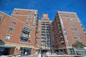 Building Photo - 15 N Beacon St
