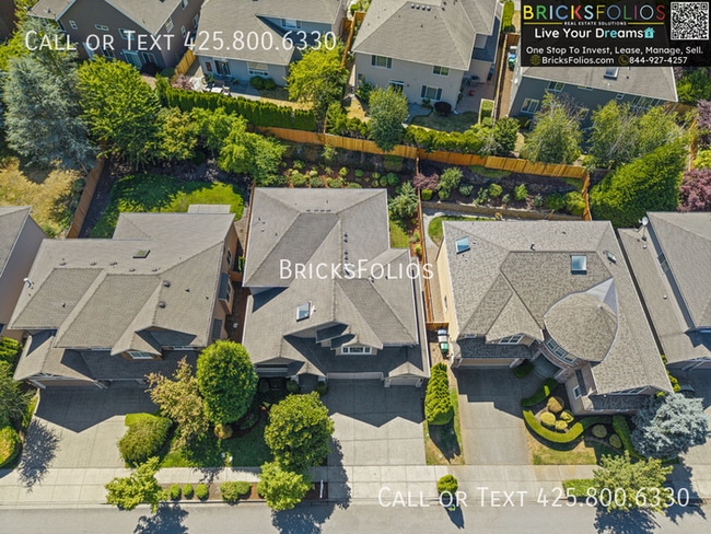 Building Photo - Redmond Ridge Luxury Living | East-Facing Murray Franklyn Gem