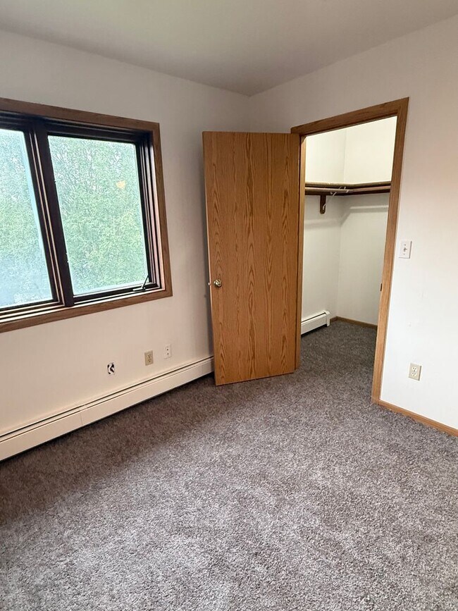 Building Photo - West Anchorage | 3BR 2.5BA | Garage | Pets...