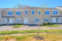 Building Photo - 3 Bed, 3.5 Bath 2 Story Townhouse | 06/12/...