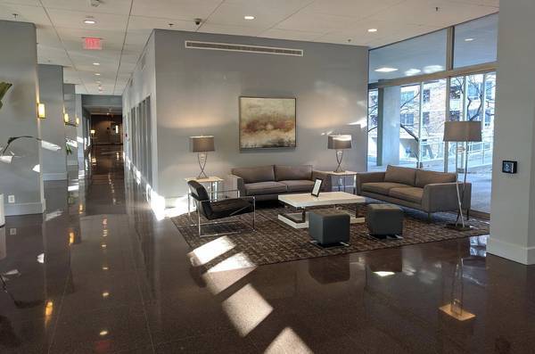 Lobby - 800 4th St SW