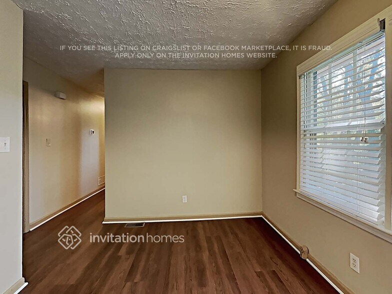 Building Photo - 1569 Dogwood Ln