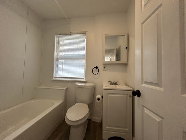 Building Photo - 4010 Bellefontaine Ave