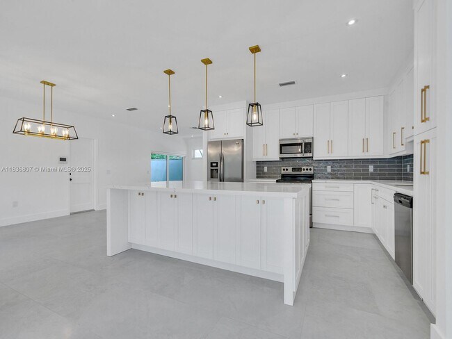 Building Photo - 7800 SW 181st Terrace