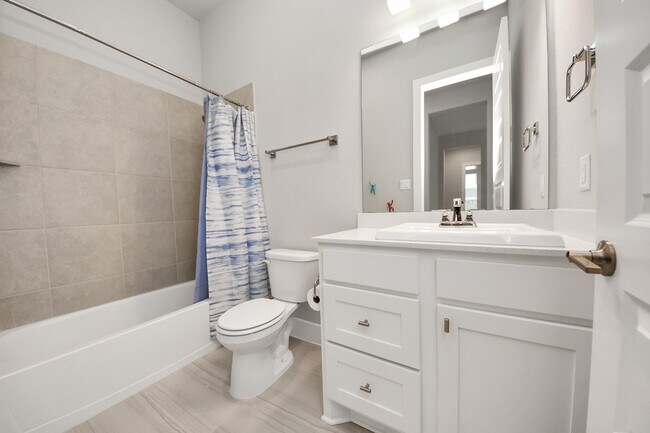 Building Photo - 24815 Pavonia Lake Ln