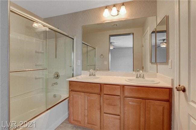 Building Photo - 10429 Scotch Elm Ave