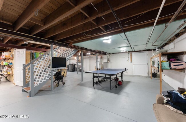 Building Photo - 1597 N Bay Ave