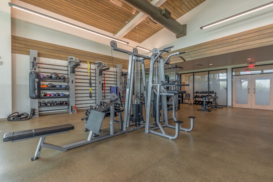 Building Photo - 25609 N Forest Rd