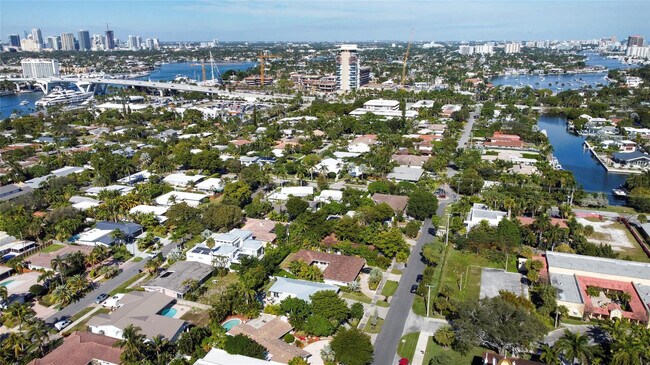 Building Photo - 1959 SE 25th Ave