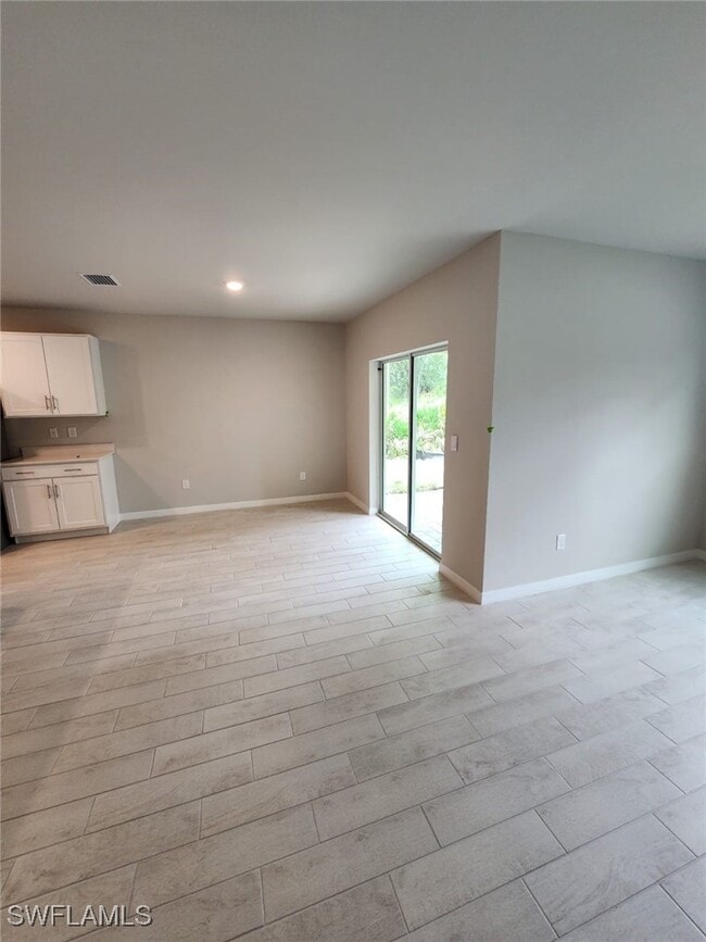 Building Photo - 2320 Thurlow St