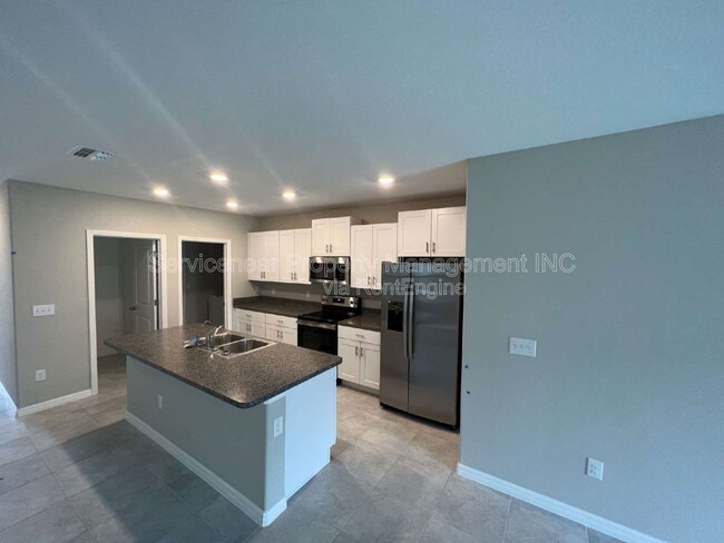 Building Photo - 7303 Canterbury Bells Ct