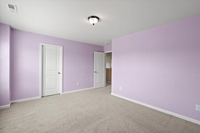Building Photo - 2433 Chinkapin Ct