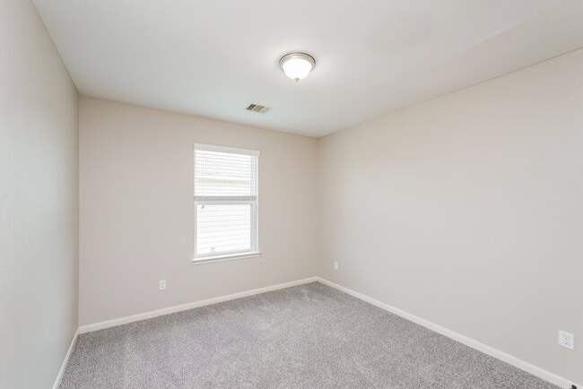Building Photo - 21811 Octavia Way