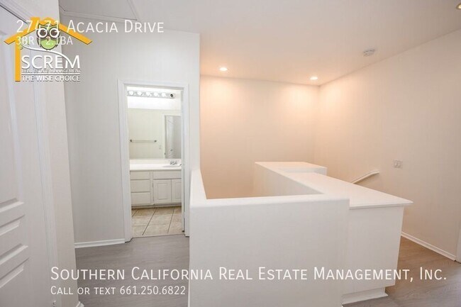 Building Photo - 27471 Acacia Dr