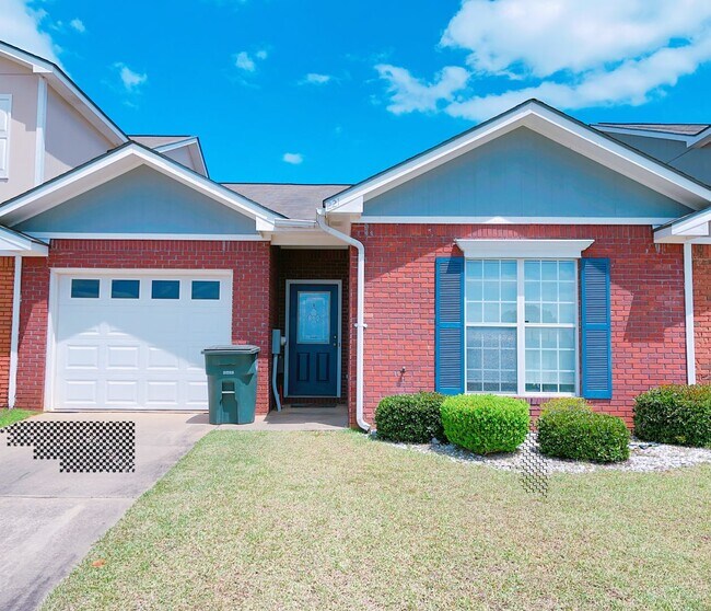 Primary Photo - Wakefield Subdivision! One Story....
