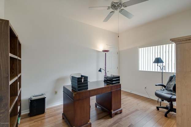 Building Photo - 1854 Sun Gazer Dr
