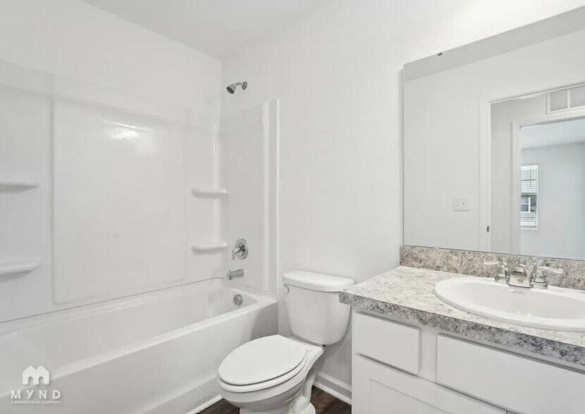 Building Photo - 3003 Fulong Dr