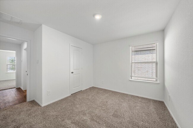 Building Photo - 20827 Marigold Meadows St