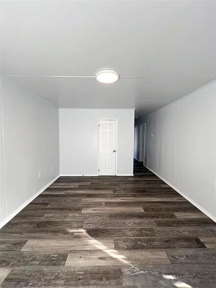Building Photo - 301 Winding Ln