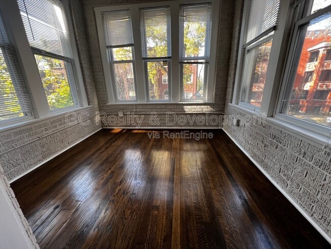 Building Photo - 6031 S Eberhart Ave