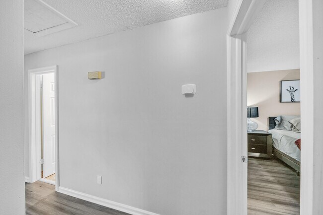 Building Photo - 1350 Riverside Cir