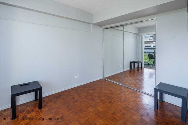 Building Photo - 1645 Ala Wai Blvd