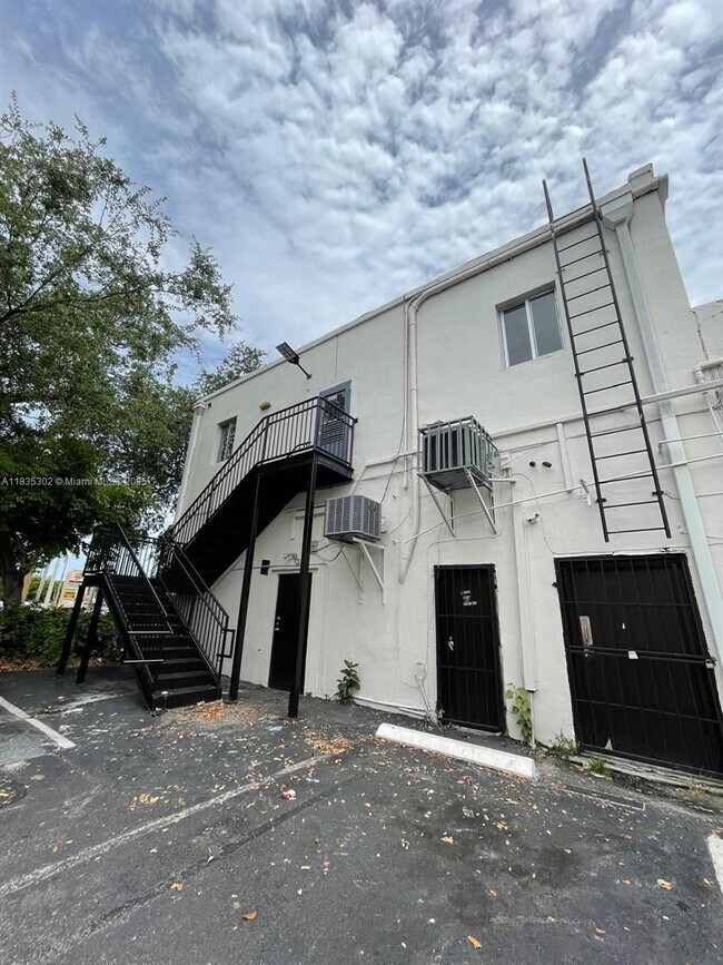 Building Photo - 6211 NW 7th Ave