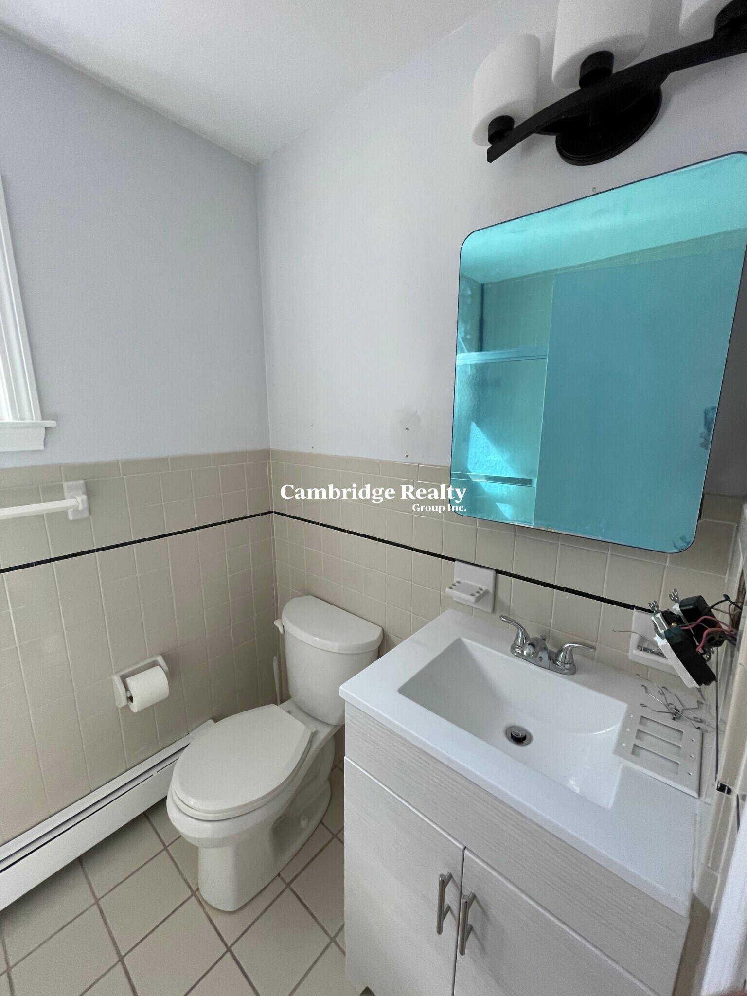 Building Photo - 73 Marshall St