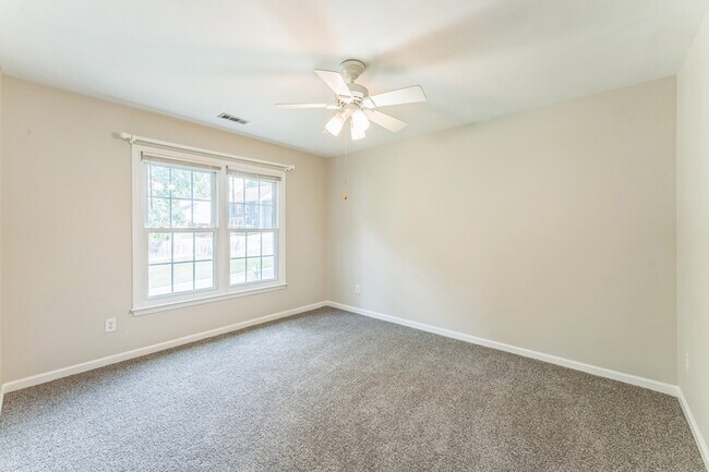 Building Photo - 6611 Barry Whitaker Pl