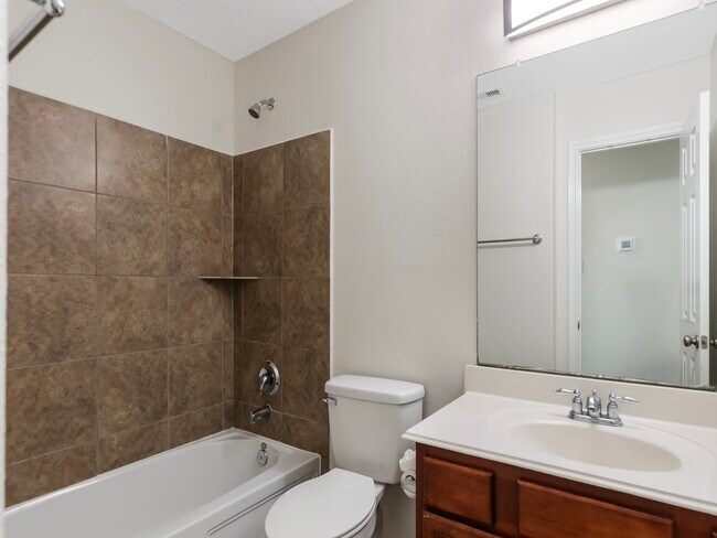 Building Photo - 47 W Lasting Spring Cir