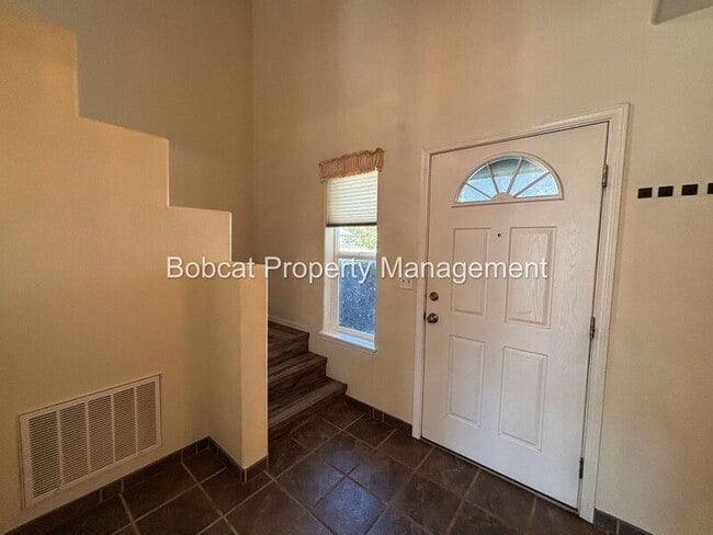 Building Photo - 3062 Doubletree Ln