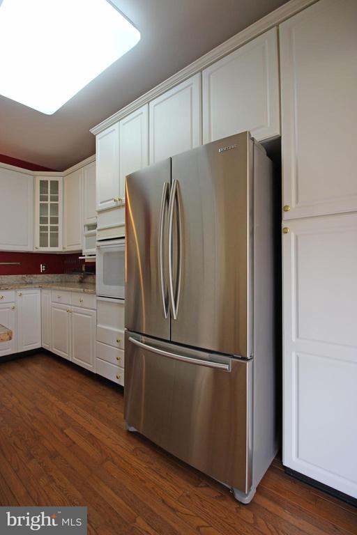 Building Photo - 11799 Valley Ridge Cir