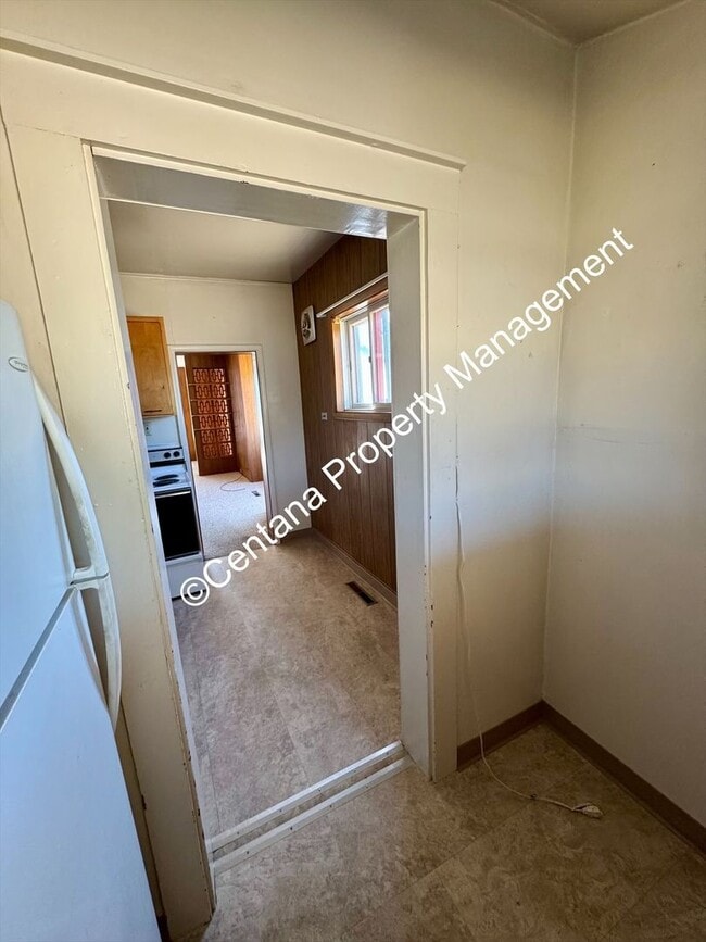 Building Photo - 1 Bed 1 Bath Located in the Flats