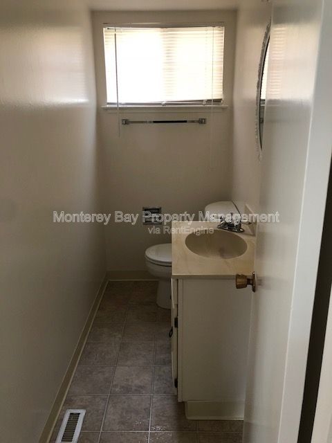 Building Photo - 851 Taylor St