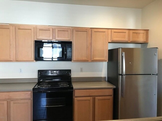 Building Photo - 7323 W St Charles Ave