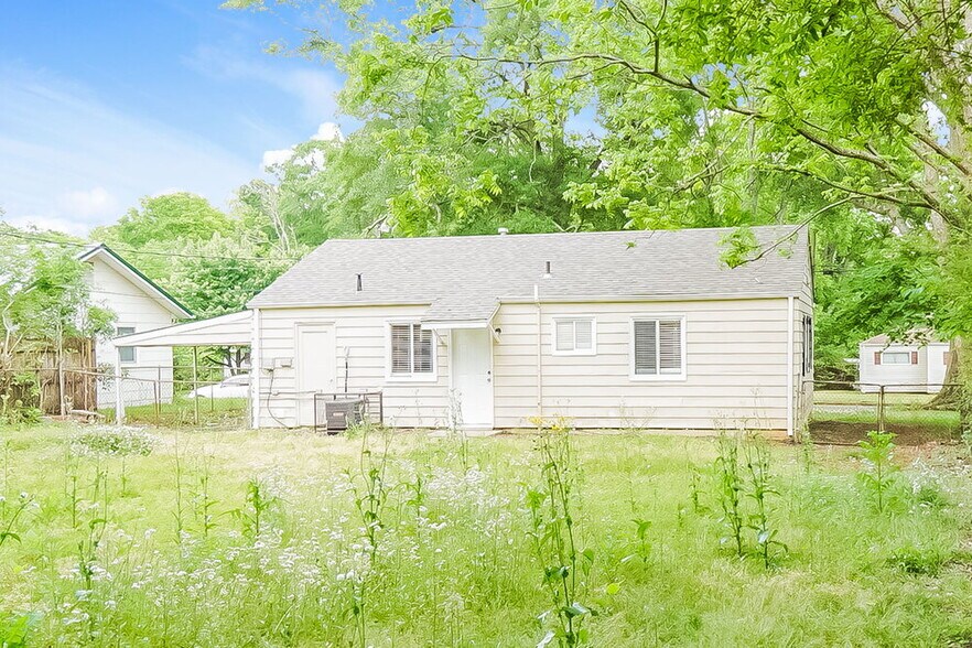 Building Photo - 209 Woodward Dr