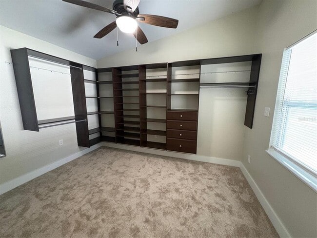 Building Photo - 736 86th Ave N