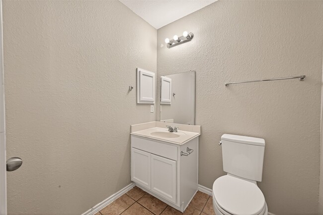 Building Photo - 2730 Morgensen Dr