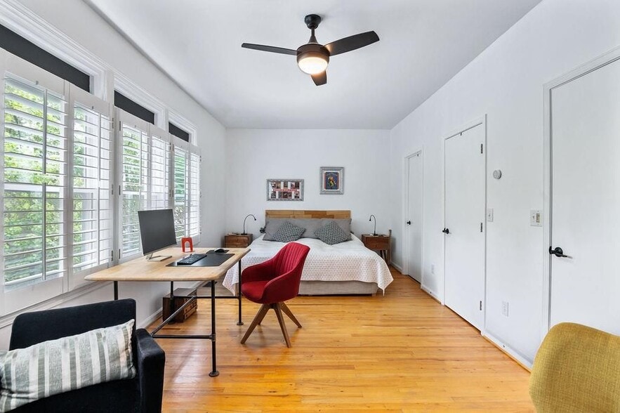 Building Photo - 230 Bradberry St SW