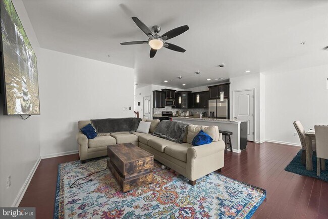 Building Photo - 9411 Geaton Park Pl