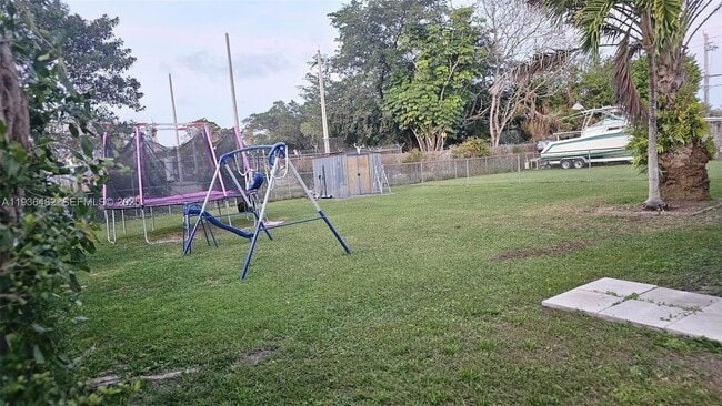 Building Photo - 9721 SW 37th Terrace